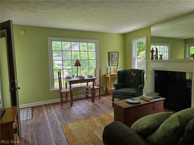 1404 Bryden Drive, Akron, OH 44313