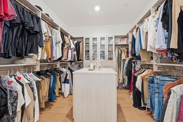 1508 Laurelwood Way, Oceanside, CA 92056