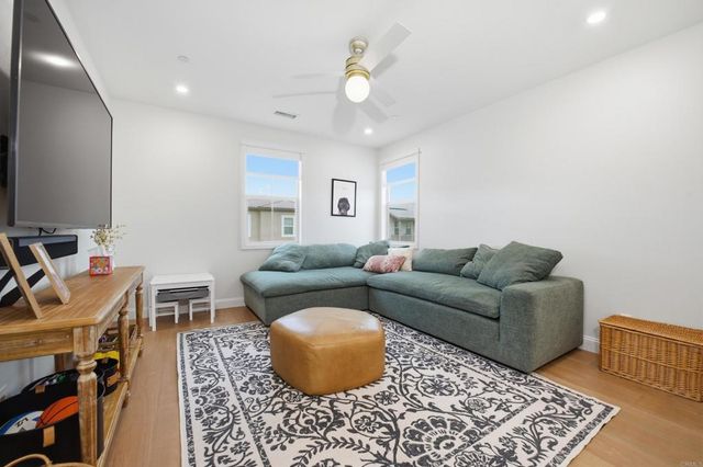 1508 Laurelwood Way, Oceanside, CA 92056