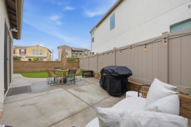 1508 Laurelwood Way, Oceanside, CA 92056