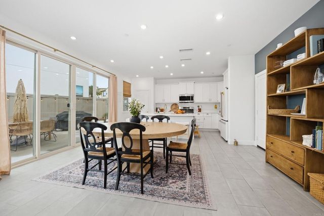 1508 Laurelwood Way, Oceanside, CA 92056