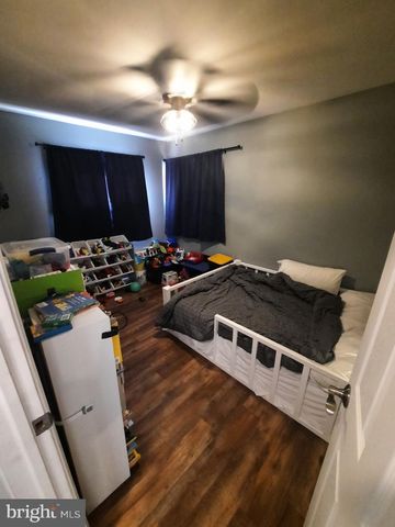 334 CRABTREE DR, Levittown, PA 19055