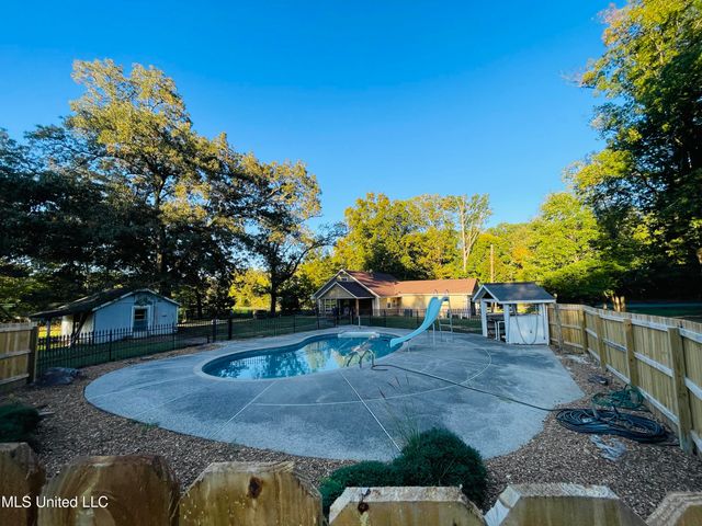 903 Shinault Road, Byhalia, MS 38611