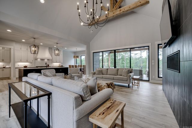 434 Windamere Terrace, Hot Springs, AR 71913