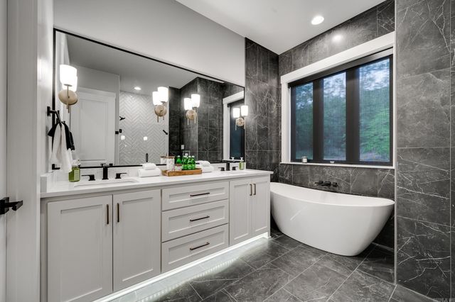 434 Windamere Terrace, Hot Springs, AR 71913