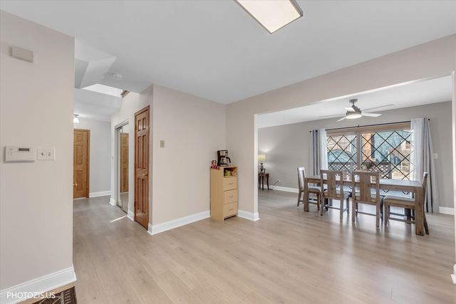 314 Maple Lane, Round Lake, IL 60073