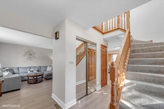 314 Maple Lane, Round Lake, IL 60073