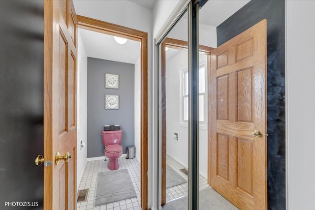 314 Maple Lane, Round Lake, IL 60073