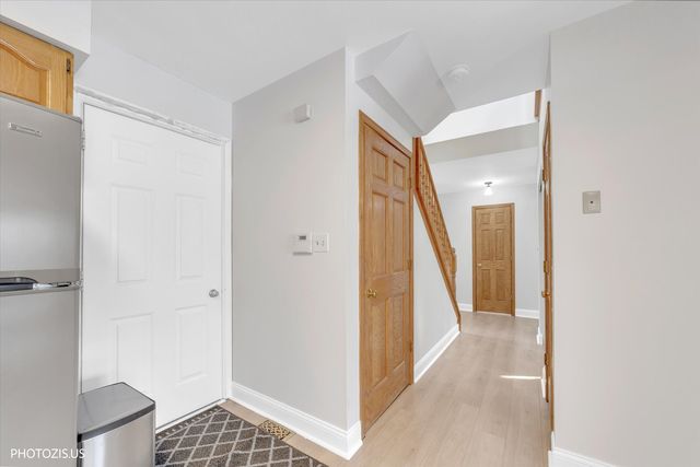 314 Maple Lane, Round Lake, IL 60073