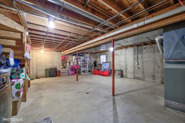 314 Maple Lane, Round Lake, IL 60073