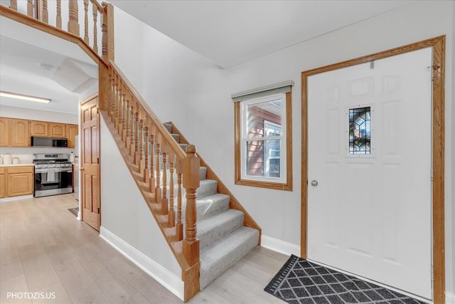 314 Maple Lane, Round Lake, IL 60073