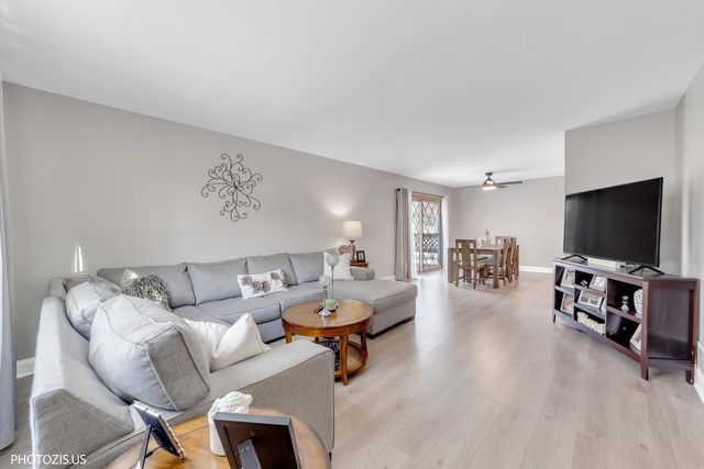 314 Maple Lane, Round Lake, IL 60073