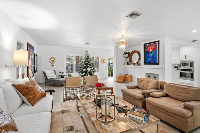 6511 Riviera Dr, Coral Gables, FL 33146