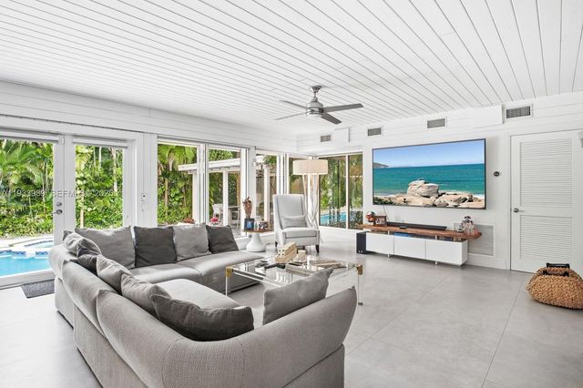 6511 Riviera Dr, Coral Gables, FL 33146