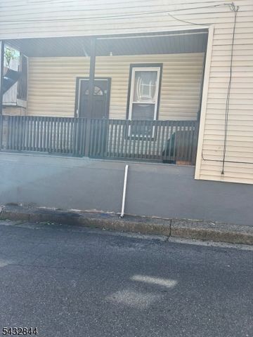 53 Filmore Street 1, Phillipsburg Town, NJ 08865