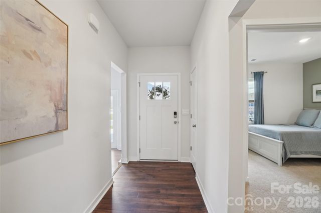 628 Country Oak Drive, Asheville, NC 28804