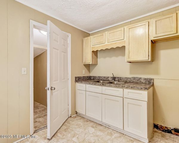 3032 W 16TH Street, Jacksonville, FL 32254