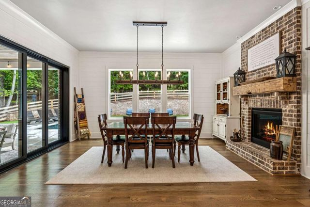 6326 Point Twenty Two, Gainesville, GA 30506