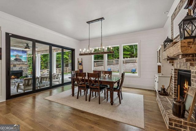 6326 Point Twenty Two, Gainesville, GA 30506