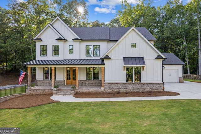 6326 Point Twenty Two, Gainesville, GA 30506