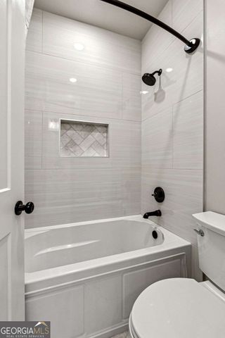 6326 Point Twenty Two, Gainesville, GA 30506