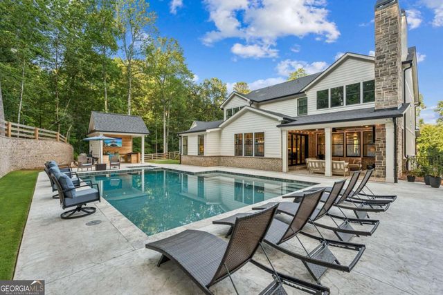 6326 Point Twenty Two, Gainesville, GA 30506