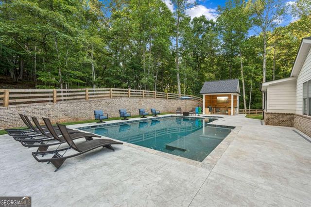 6326 Point Twenty Two, Gainesville, GA 30506