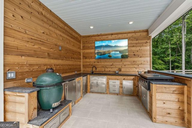 6326 Point Twenty Two, Gainesville, GA 30506