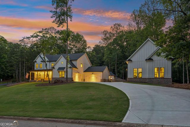 6326 Point Twenty Two, Gainesville, GA 30506