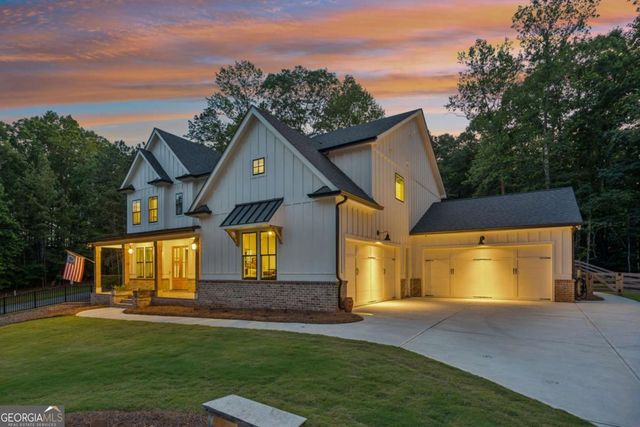 6326 Point Twenty Two, Gainesville, GA 30506