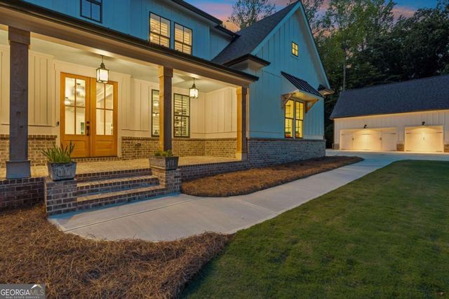 6326 Point Twenty Two, Gainesville, GA 30506