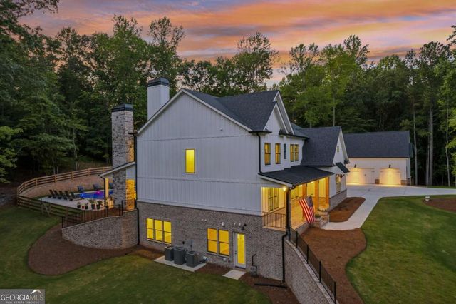 6326 Point Twenty Two, Gainesville, GA 30506