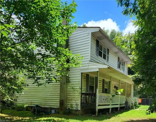 4523 Stormont RD, Hartfield, VA 23071