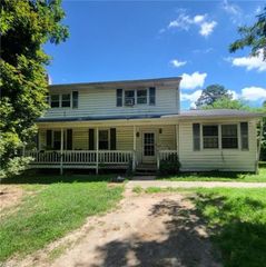 4523 Stormont RD, Hartfield, VA 23071