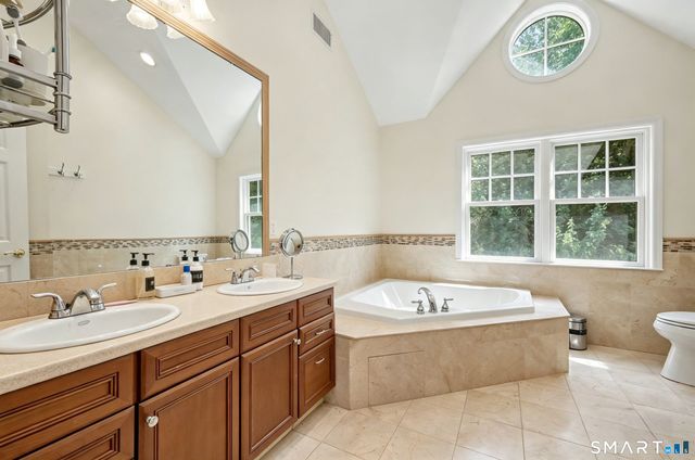 4 Klim Lane, Norwalk, CT 06850