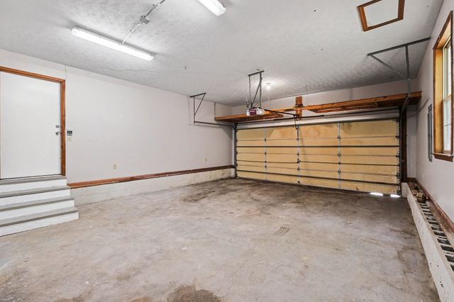 5861 Dividing Ridge Rd, Goodlettsville, TN 37072