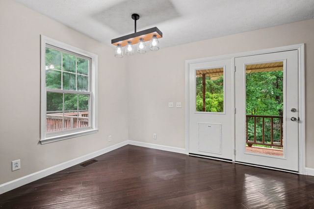 5861 Dividing Ridge Rd, Goodlettsville, TN 37072