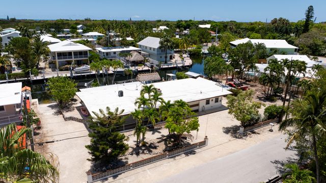 214 Pueblo Street, Plantation Key, FL 33070