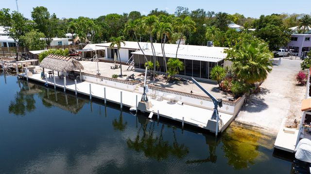 214 Pueblo Street, Plantation Key, FL 33070