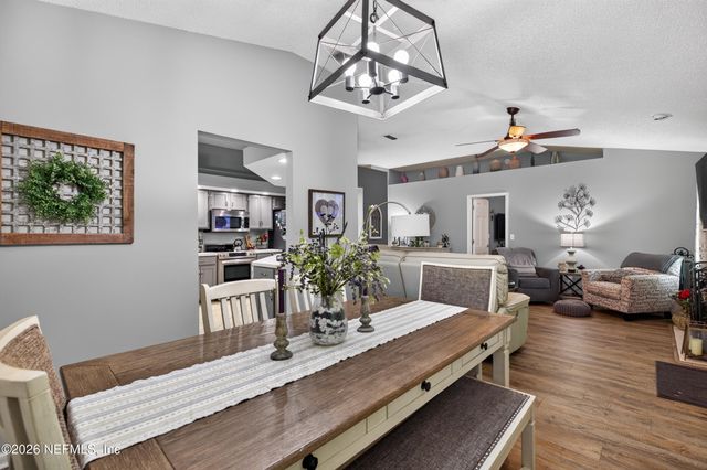 5112 BIG FOREST Lane, Jacksonville, FL 32210
