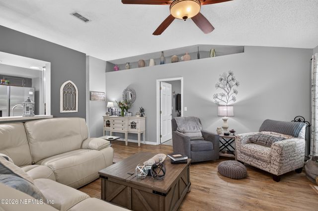 5112 BIG FOREST Lane, Jacksonville, FL 32210