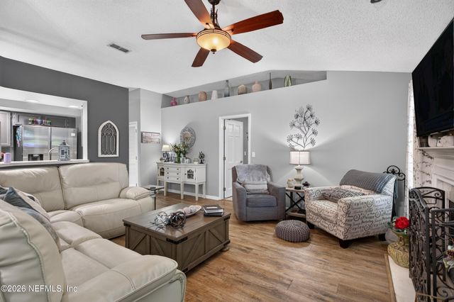 5112 BIG FOREST Lane, Jacksonville, FL 32210