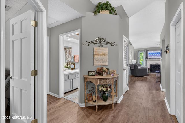 5112 BIG FOREST Lane, Jacksonville, FL 32210