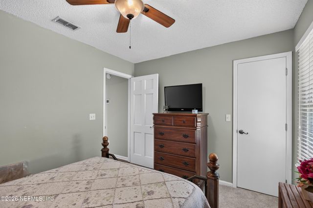 5112 BIG FOREST Lane, Jacksonville, FL 32210