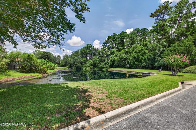 5112 BIG FOREST Lane, Jacksonville, FL 32210