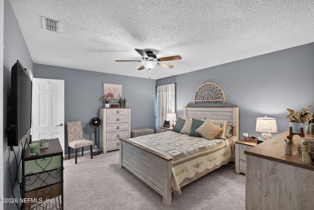 5112 BIG FOREST Lane, Jacksonville, FL 32210