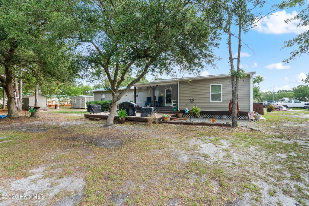 728 Deer Drive SW, Supply, NC 28462