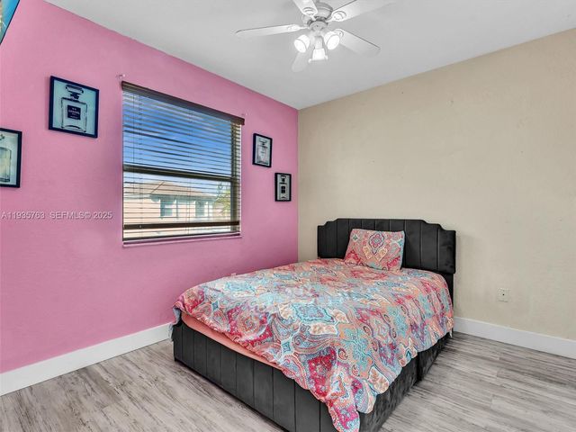 2027 SE 12th St, Homestead, FL 33035