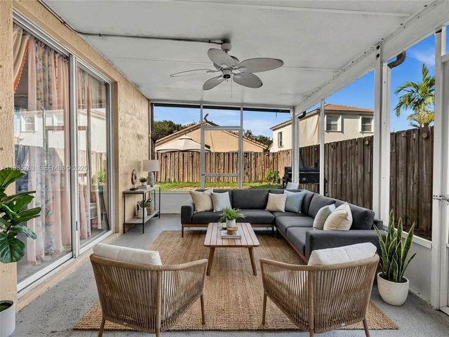 2027 SE 12th St, Homestead, FL 33035