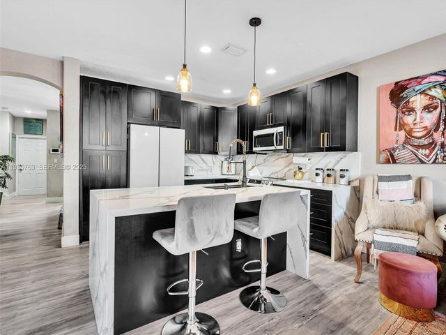 2027 SE 12th St, Homestead, FL 33035